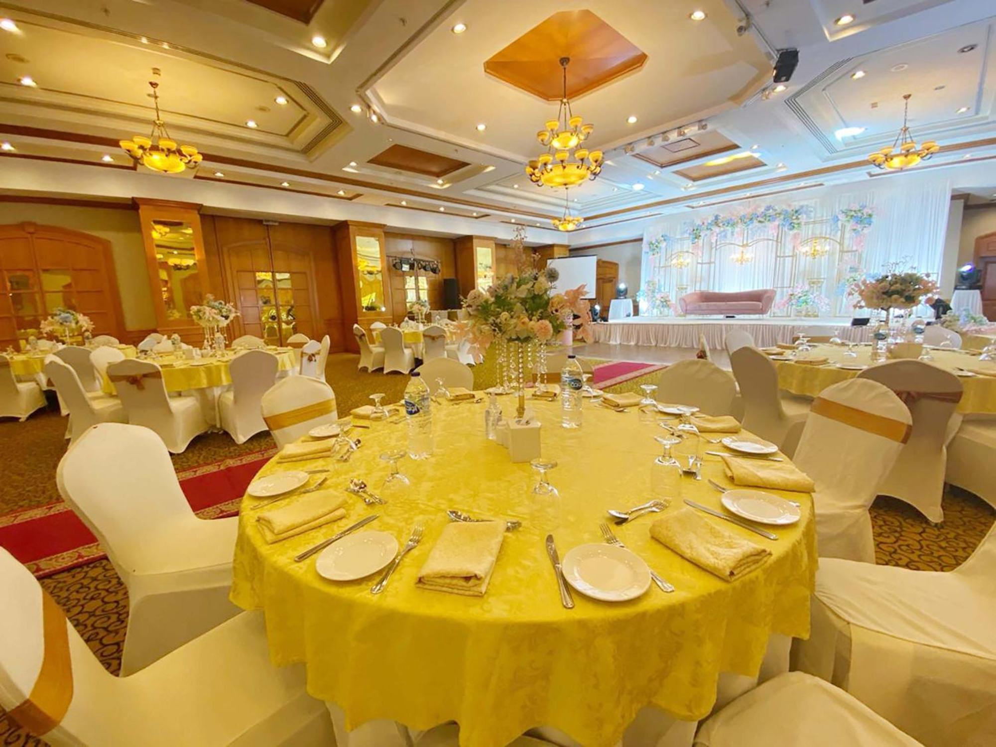 Knight Castle Hotel - Formerly Known As Carlton Palace Hotel Dubaj Zewnętrze zdjęcie