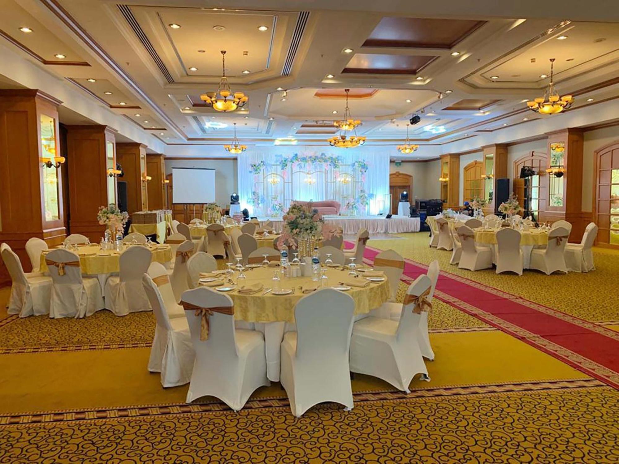 Knight Castle Hotel - Formerly Known As Carlton Palace Hotel Dubaj Zewnętrze zdjęcie